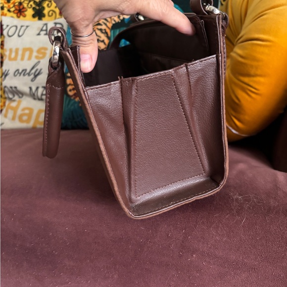 Miche Brown Shoulder Bag - Picture 11 of 13